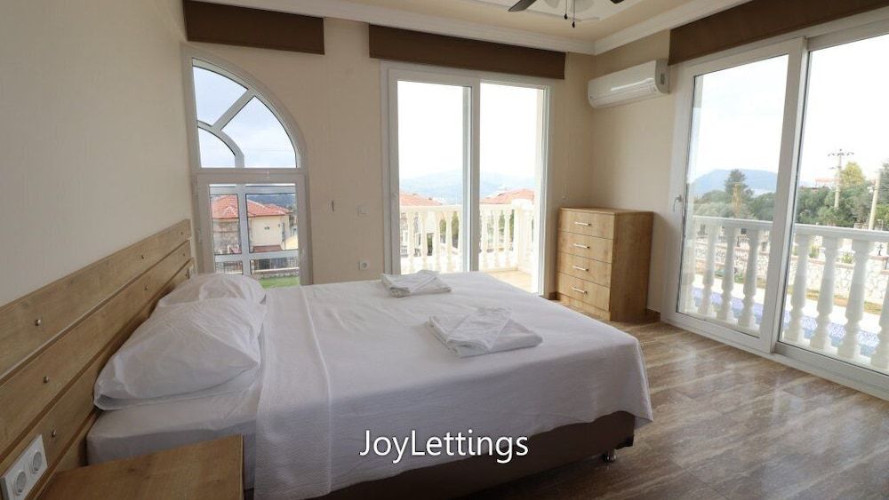 undefined Villa BEY3 by JoyLettings