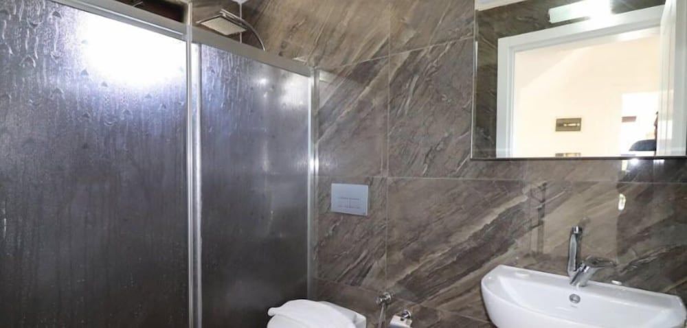 undefined Villa XT12 by JoyLettings 9