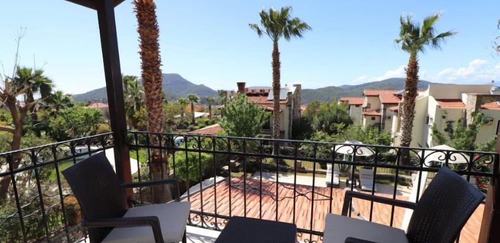 undefined Villa XT12 by JoyLettings 8