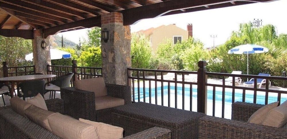 undefined Villa XT37 by JoyLettings 10