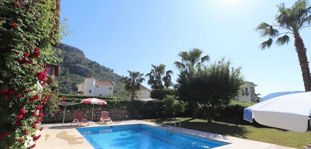 undefined Villa FT04 by JoyLettings 4