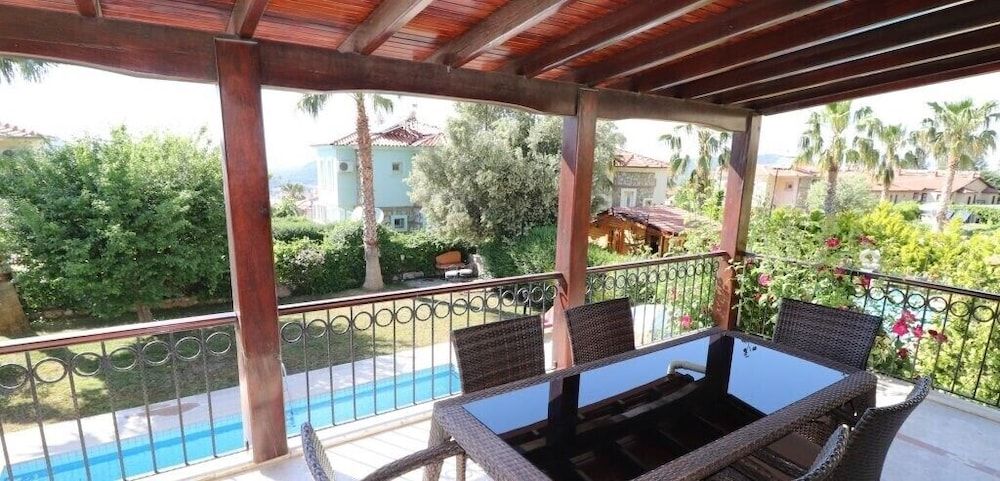 Villa FT04 by JoyLettings Villa 10