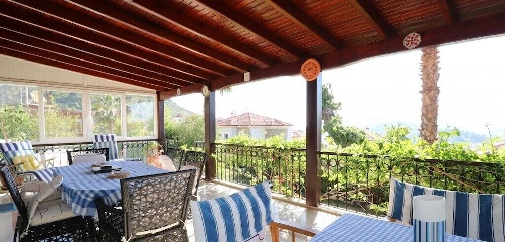 undefined Villa FT07 by JoyLettings 8