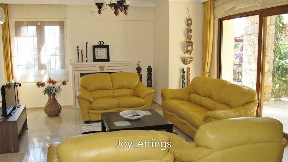 undefined Villa AX03 by JoyLettings 7