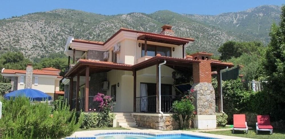 undefined Villa AX20 by JoyLettings 2