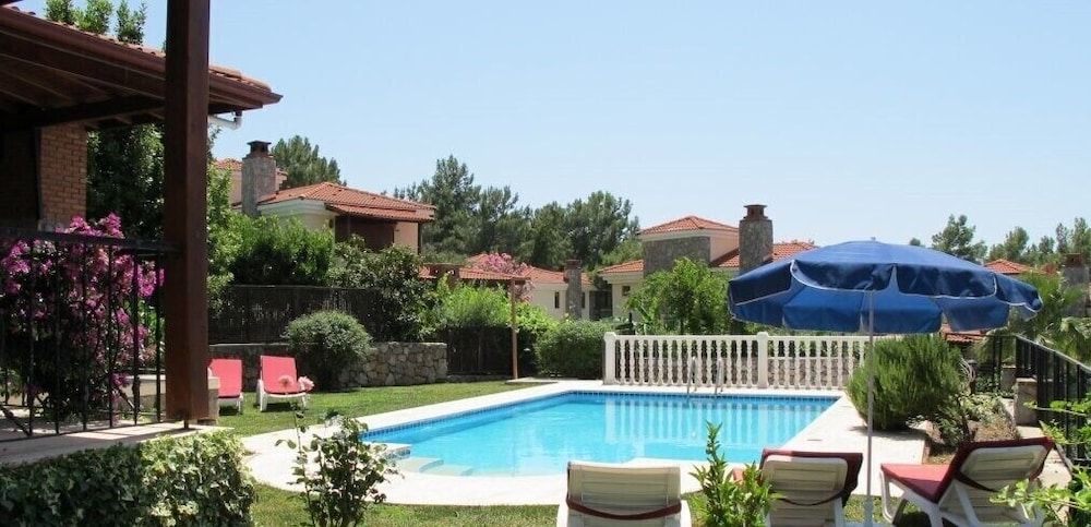 undefined Villa AX20 by JoyLettings 3