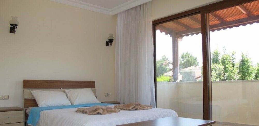 undefined Villa AX20 by JoyLettings 7