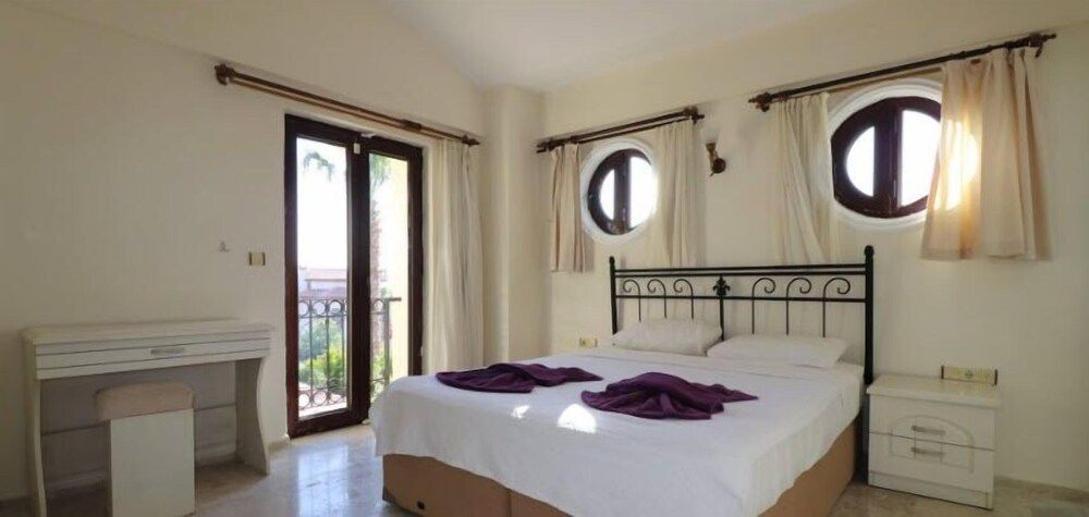 undefined Villa XT15 by JoyLettings