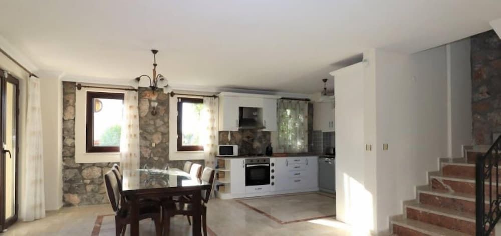 undefined Villa XT15 by JoyLettings 9