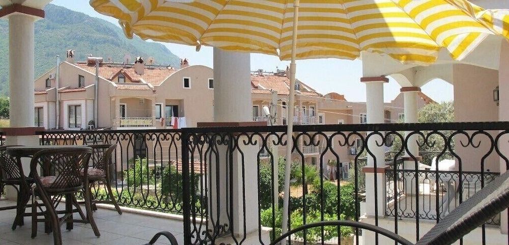 Villa ALC2 by JoyLettings Villa, 3 Bedrooms 9