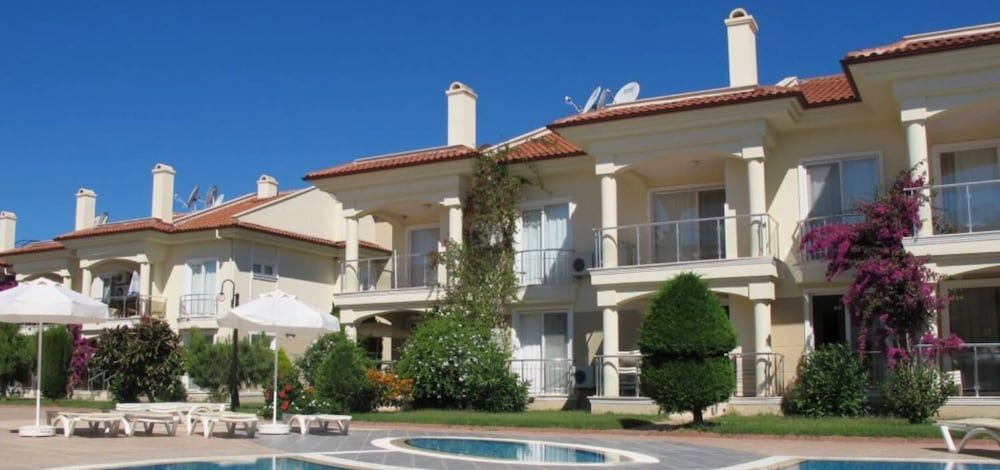 undefined Villa SH15 by JoyLettings 2