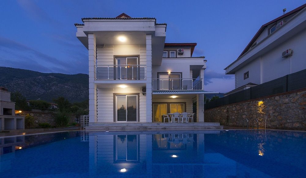 undefined Four Seasons Villa 1 3