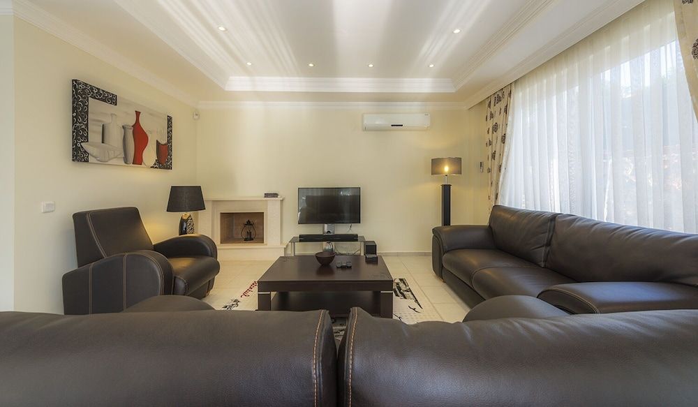 undefined Four Seasons Villa 1 7