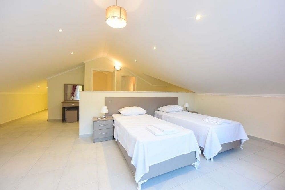 undefined Orka Diamond Villa 08 9