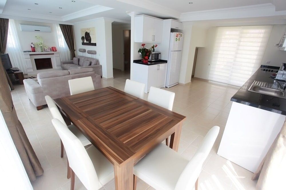 undefined Golden Heights Villa 15