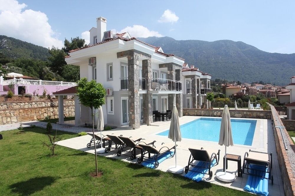 undefined Golden Heights Villa 15 3