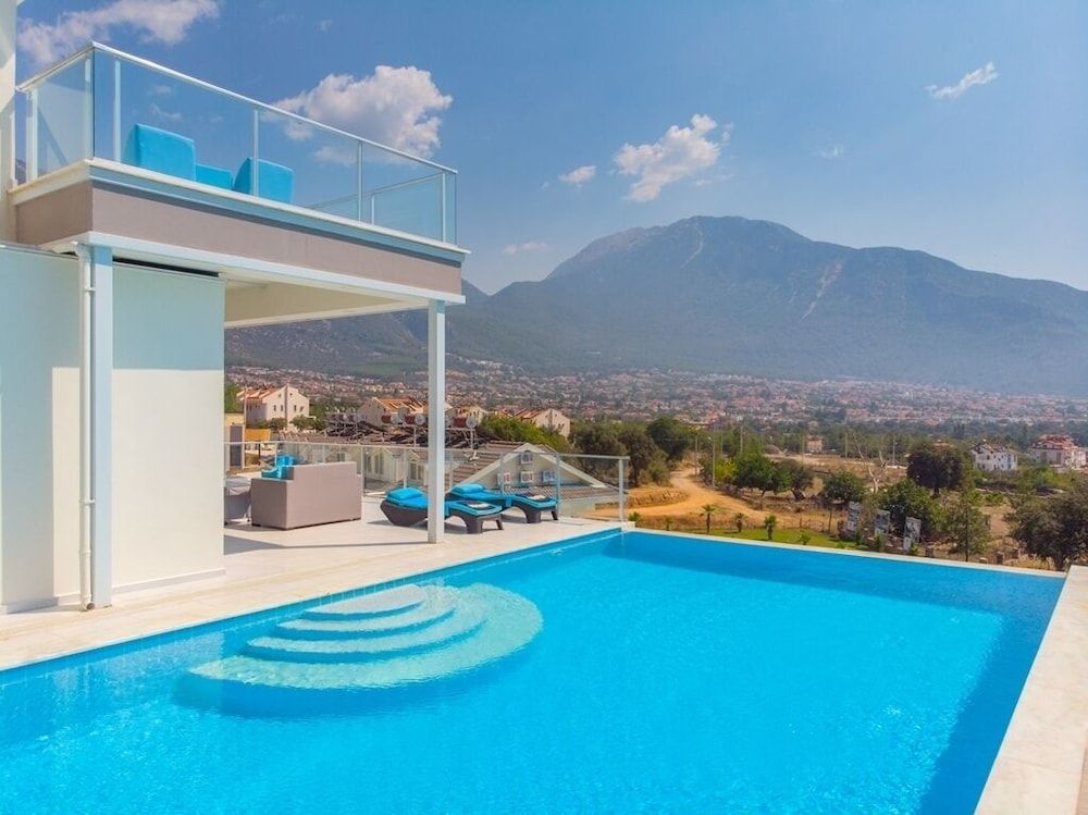 undefined Residence Villa 4 4