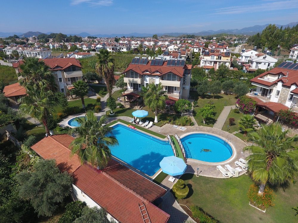 undefined Lale Apart 6