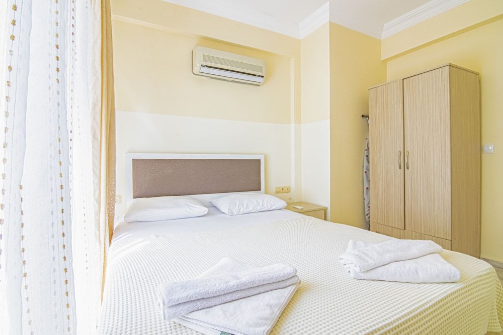 undefined Seashell Apartments 5