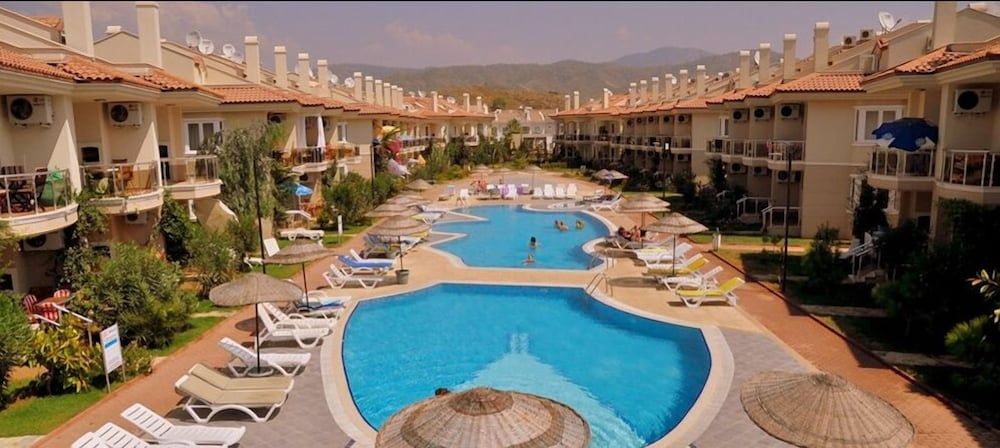 undefined Seashell Apartments