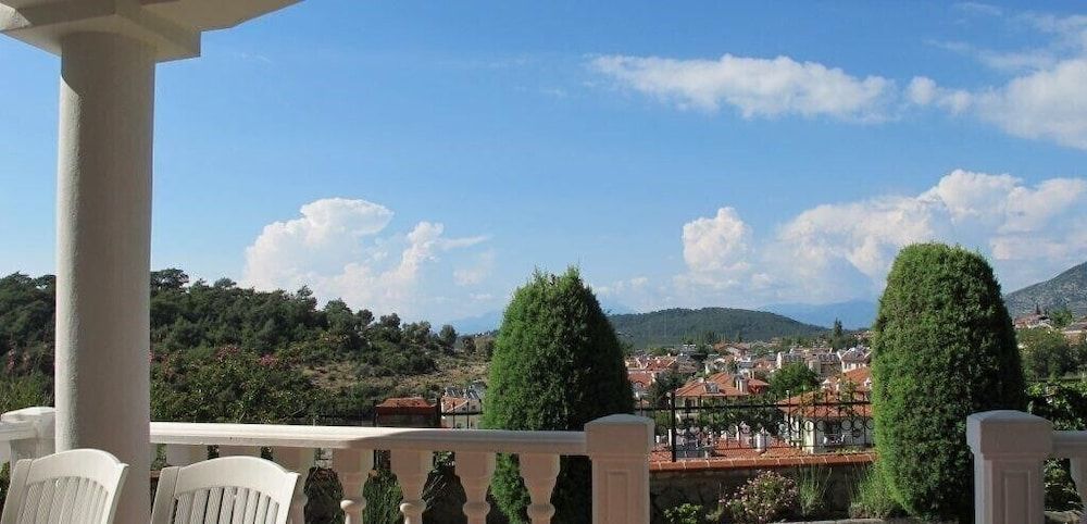 undefined Villa TH17 by JoyLettings 10