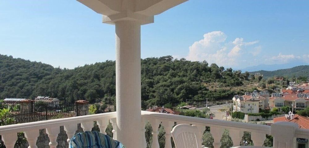 undefined Villa TH17 by JoyLettings 9