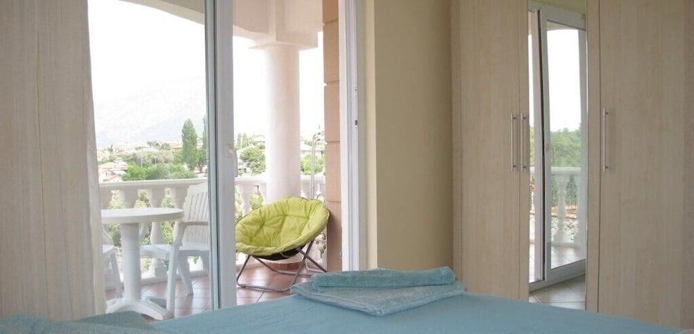 undefined Villa TH17 by JoyLettings 5