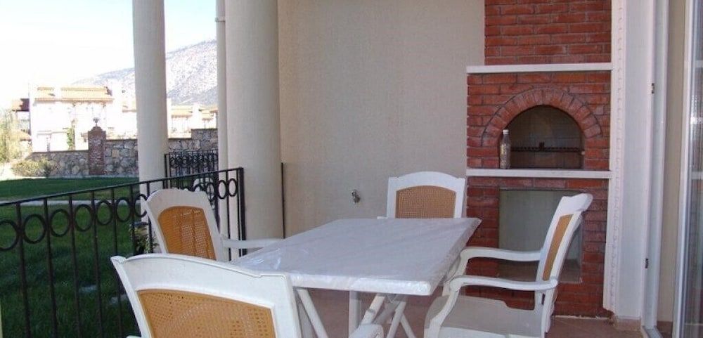 undefined Villa PN13 by JoyLettings 9