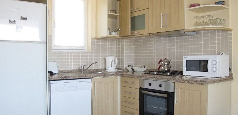 undefined Villa TH18 by JoyLettings 7