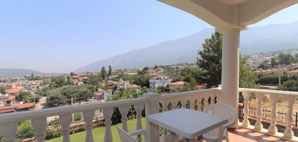 undefined Villa TH09 by JoyLettings 7