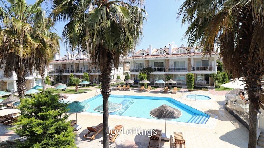 undefined Villa BG12 by JoyLettings 2