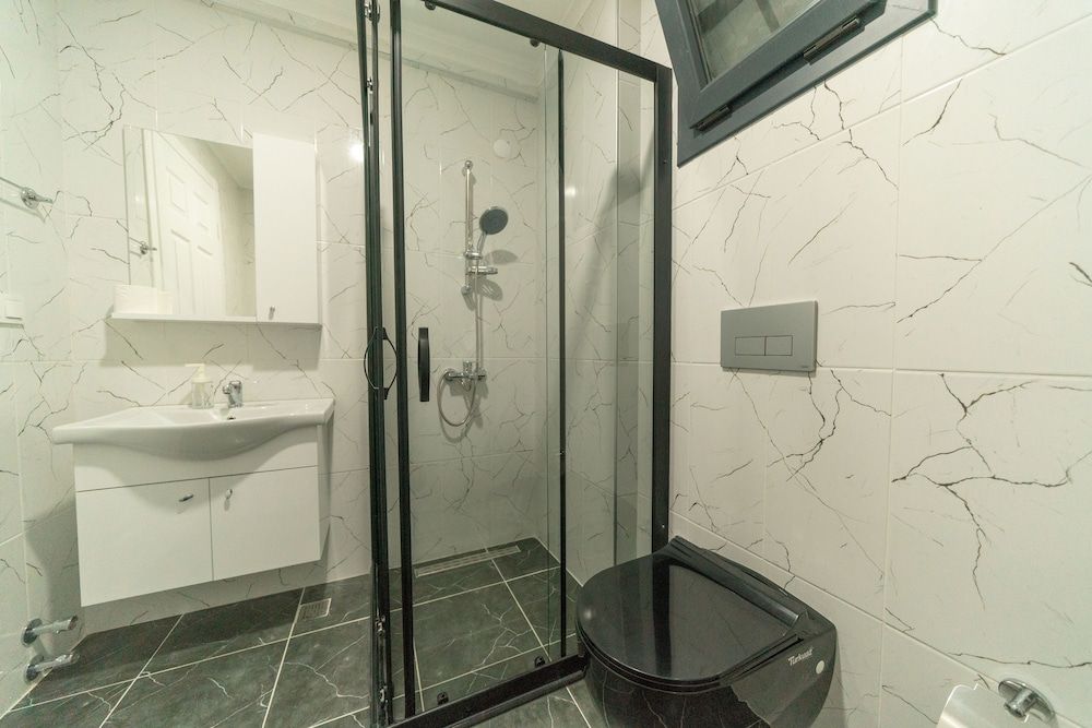 F48 Homes Superior Room, Balcony, Garden View 10