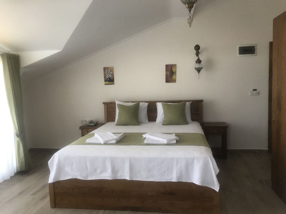 Infinity Ruby Hotel Family Room