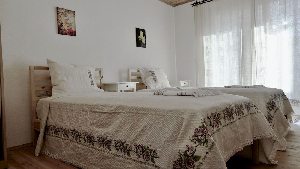 Dedehan Retreat Otel Classic Twin Room, Mountain View 10