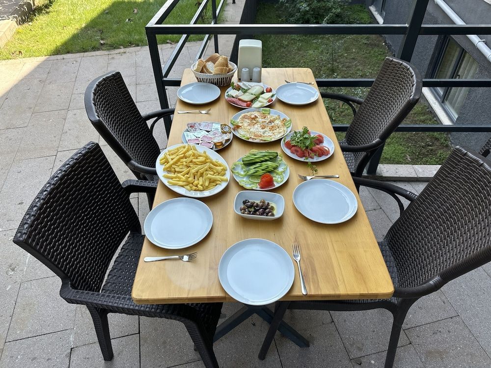 undefined The Halcyon 4