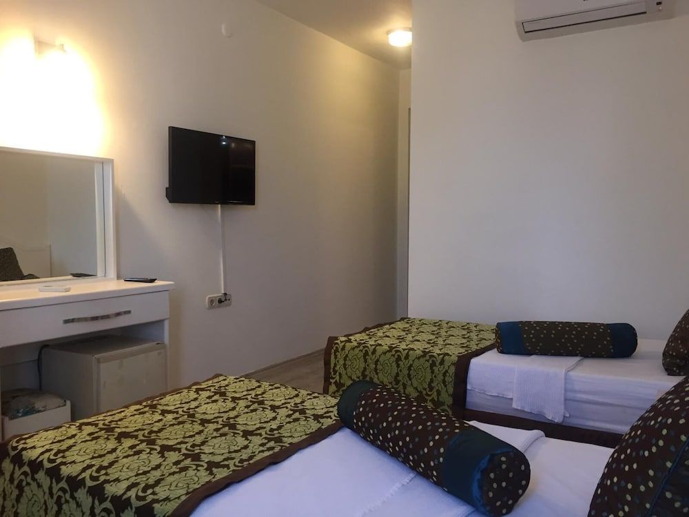 Verdeport Hotel Standard Room 2