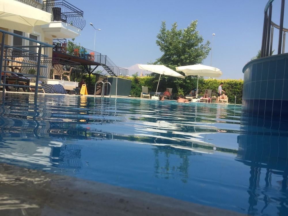 undefined Verdeport Hotel 7