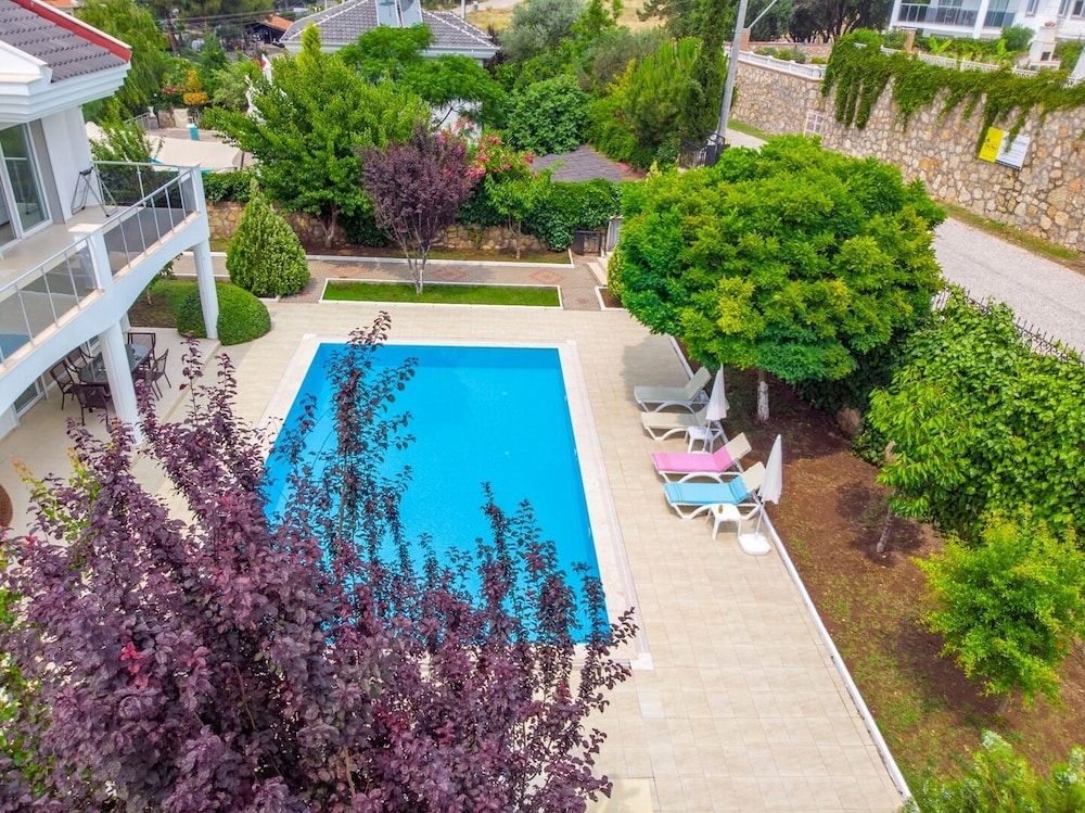 undefined Crown Villa 2 7