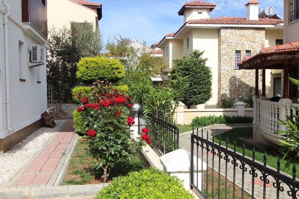 undefined Aqua Marine Apart 9