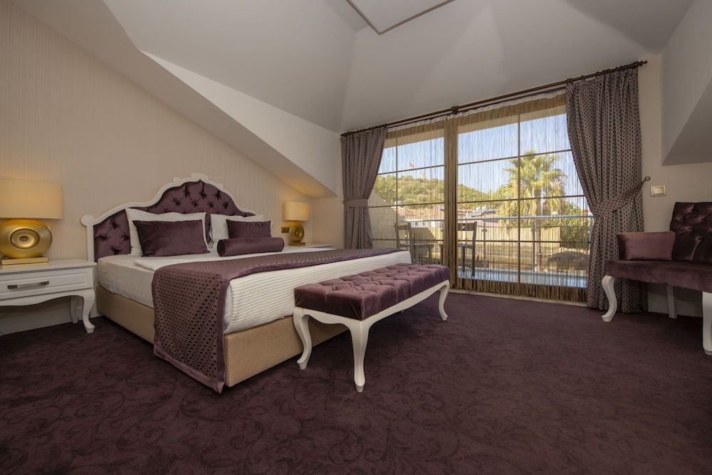 Han Deluxe Hotel Luxury Double or Twin Room 2