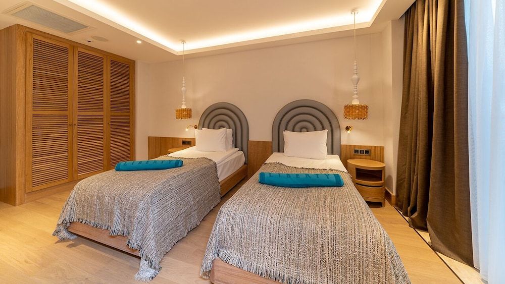 Liberty Fabay - All Inclusive Duplex Lake House 6