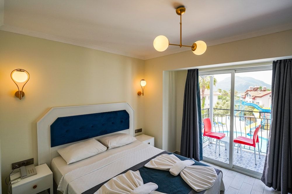 undefined BLUE PEARL HOTEL& VILLAS 2