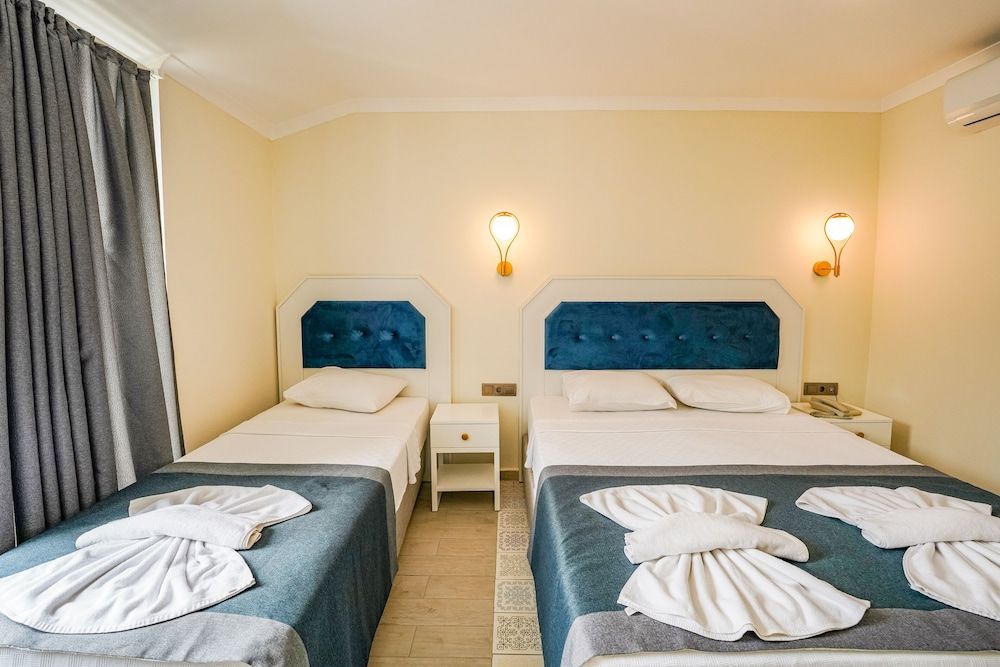 BLUE PEARL HOTEL& VILLAS Standard Room 2