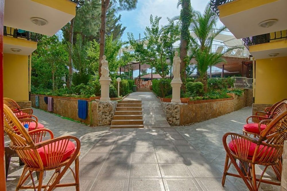 undefined GARDEN RUYA HOTEL 4