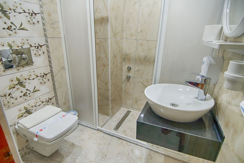 GARDEN RUYA HOTEL Comfort Room 4