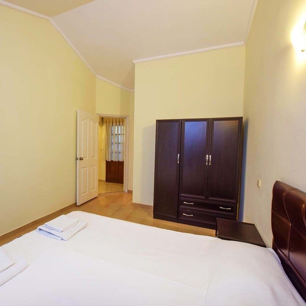 Bougainvillea Houses Family Apartment 5