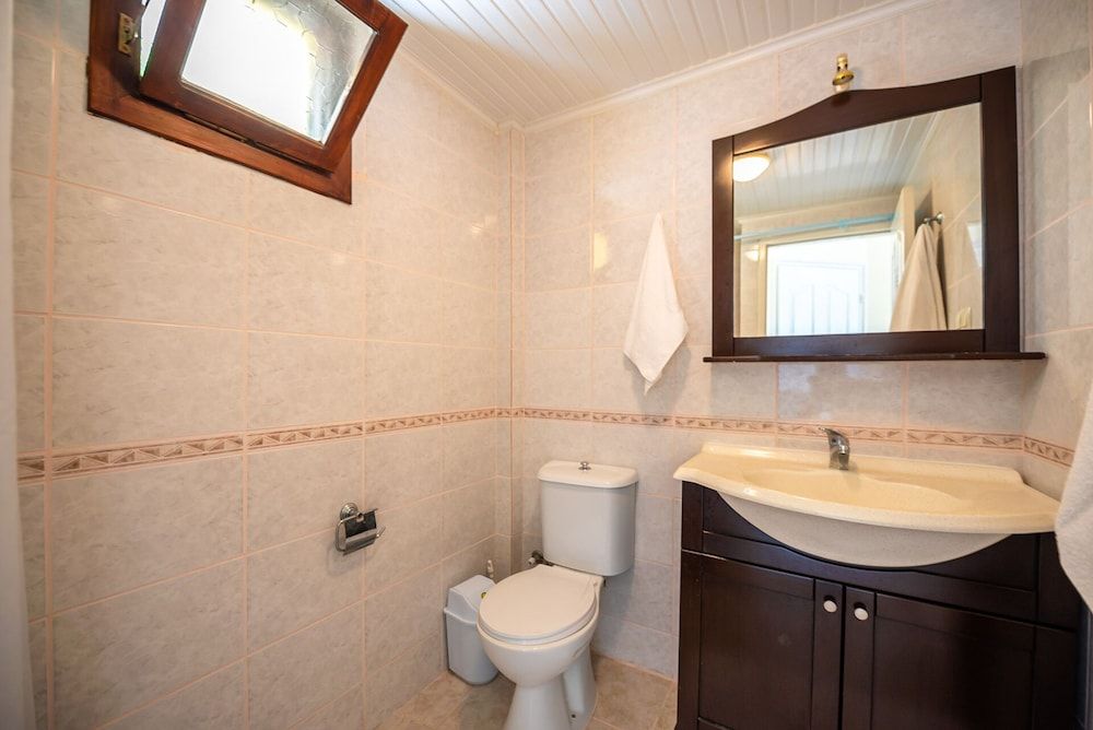 Bougainvillea Houses Family Apartment, 2 Bedrooms, Smoking, Courtyard View 11