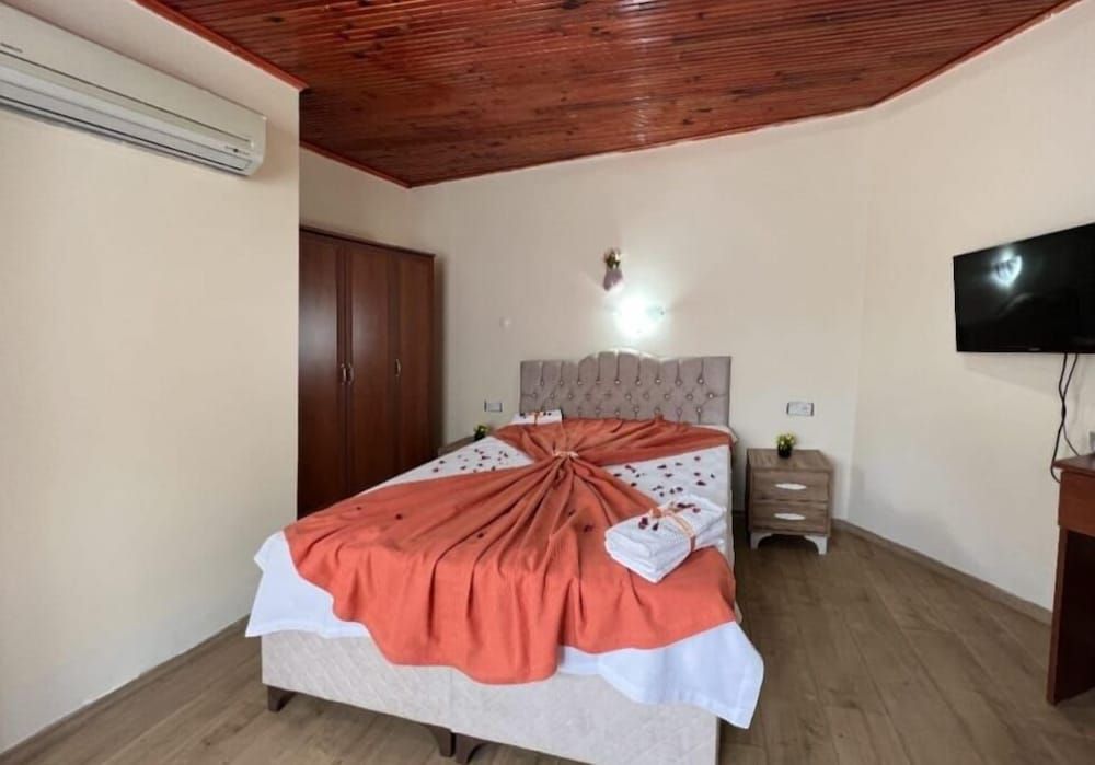 Noyan Apart Otel Basic Room, 1 Double Bed, Pool View 3