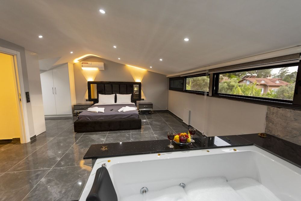 undefined Diamond Port Göcek