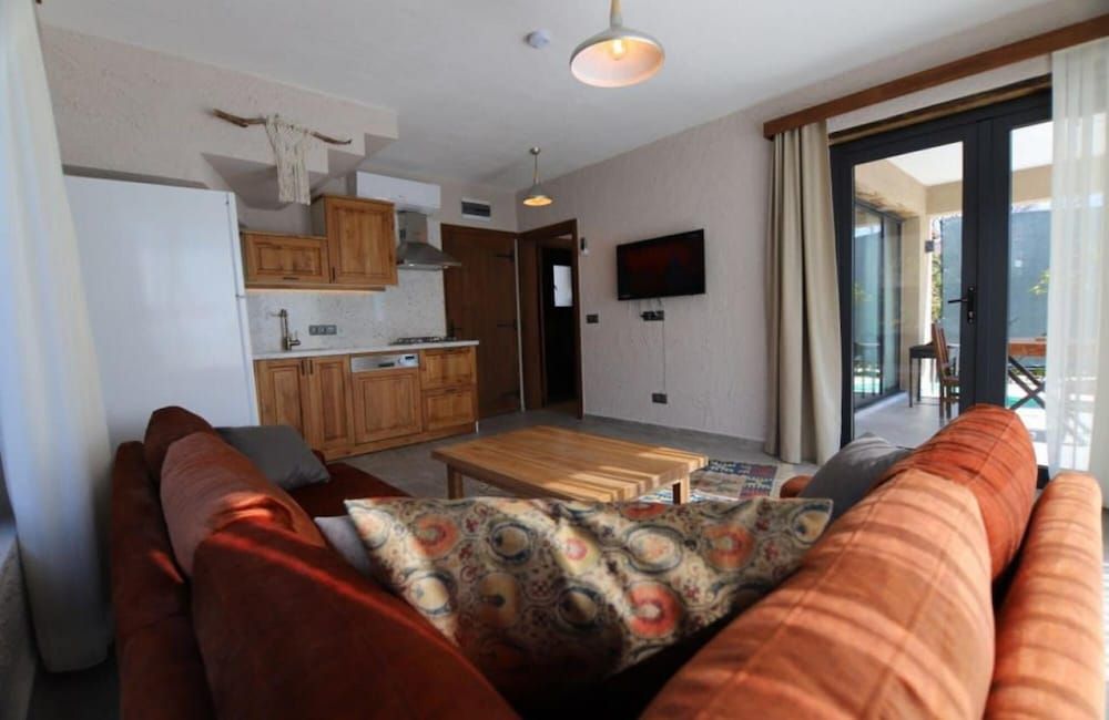 undefined Gorgeous Villa With Private Pool and Jacuzzi in Fethiye 9